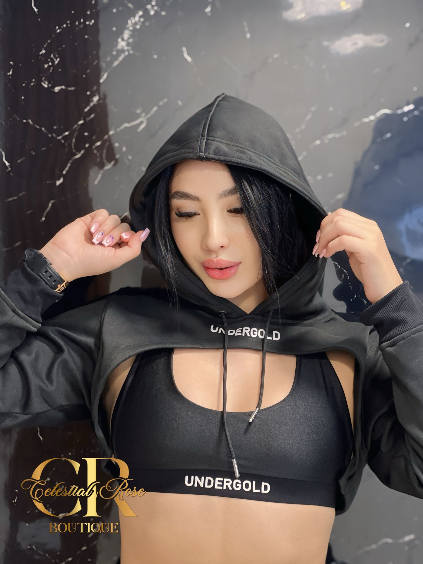 Conjunto under exclusive